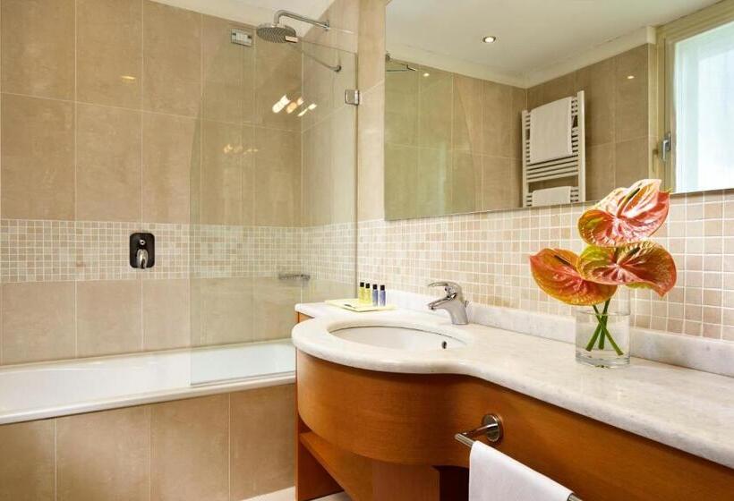 استودیوی استاندارد, Unahotels The One Milano Hotel & Residence