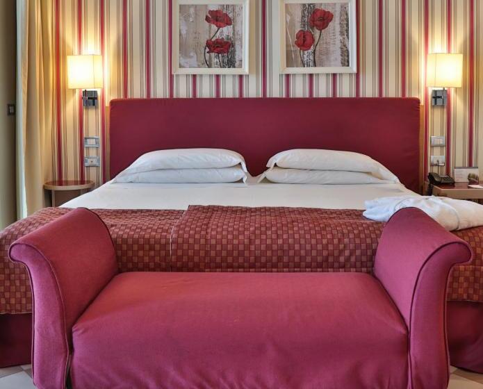 اتاق اجرایی, Unahotels The One Milano Hotel & Residence