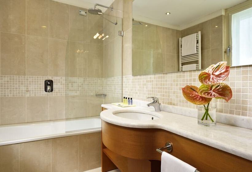 اتاق اجرایی, Unahotels The One Milano Hotel & Residence
