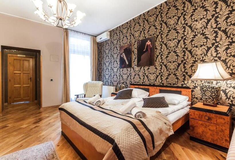 Номер Deluxe, Aparthotel Oberża