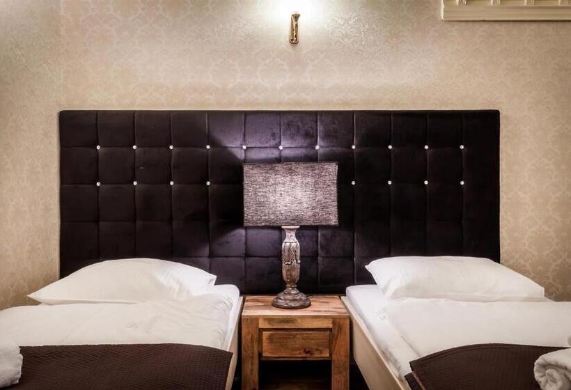 Номер Deluxe, Aparthotel Oberża