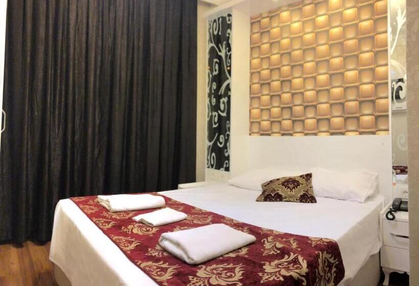 اتاق لوکس با بالکن و چشم‌انداز دریا, Art City Hotel Istanbul