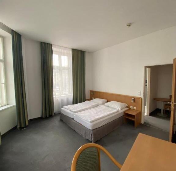 컴포트 룸, Kolbeck Rooms