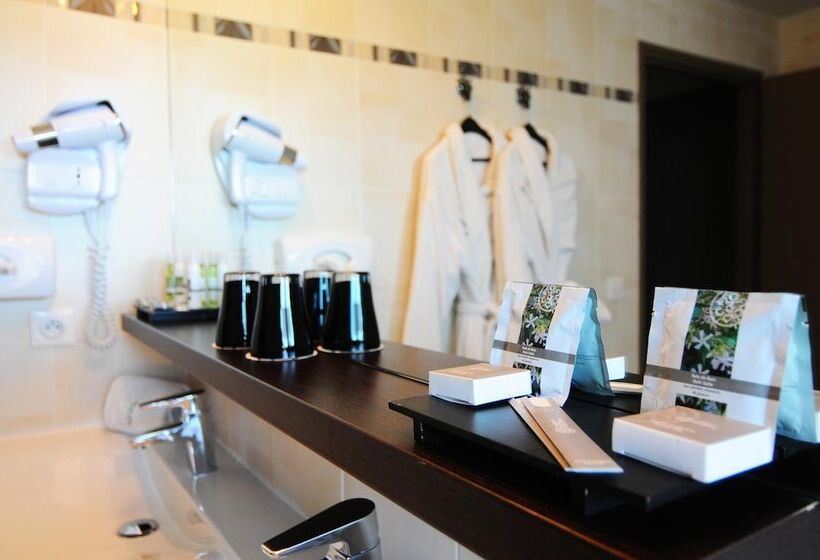 스위트, Logis Hôtel La Fauceille