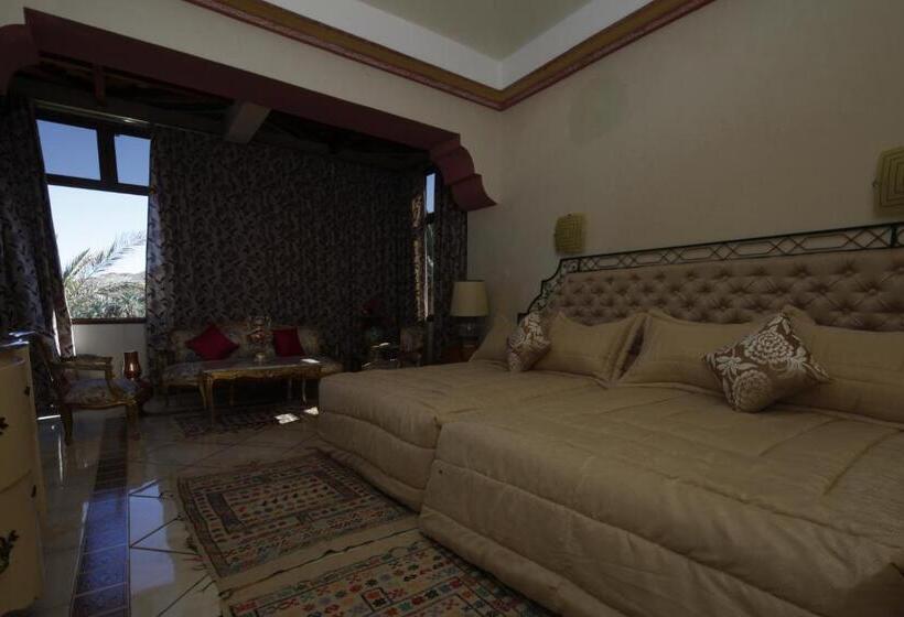 سوئیت رویال, Hôtel Le Tinsouline