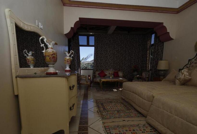 اتاق استاندارد تودرتو, Hôtel Le Tinsouline