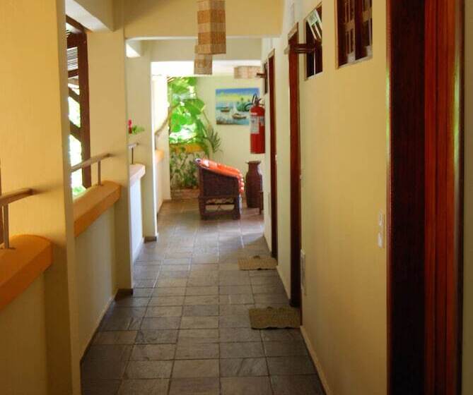 اتاق عادی, Morro Do Careca