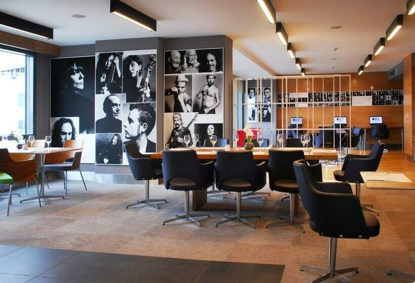اتاق اجرایی, Point Hotel Barbaros