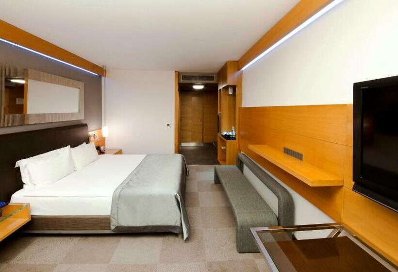 اتاق اجرایی, Point Hotel Barbaros