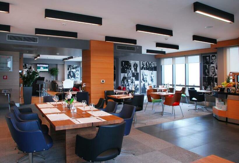 سوئیت سینیور, Point Hotel Barbaros