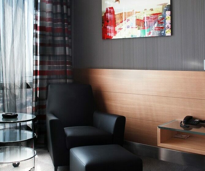 اتاق اجرایی, Point Hotel Barbaros