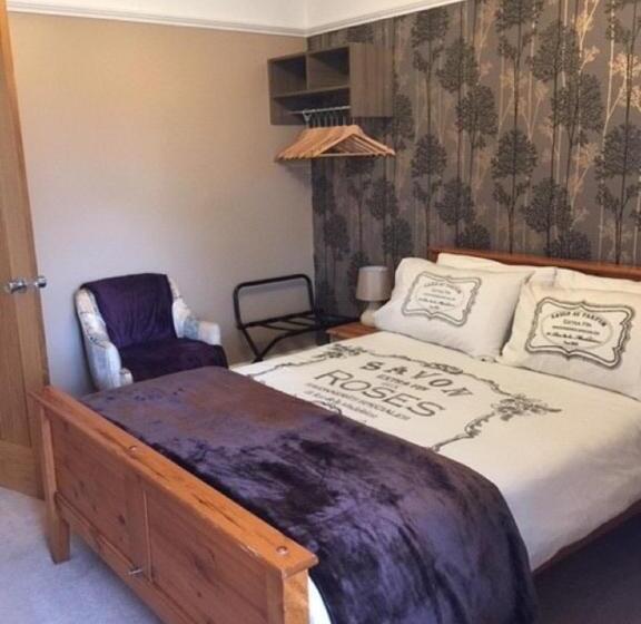 غرفة أساسية, Pine Lodge Guest House