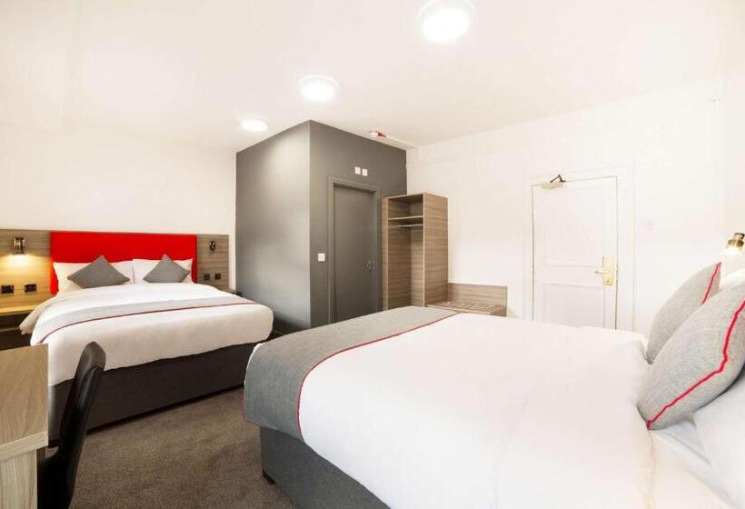 Номер Deluxe, The Connaught Hotel Wolverhampton