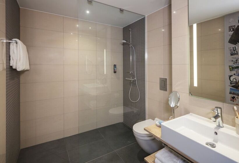 اتاق سوپریور, Holiday Inn   The Niu, Brass Munich Olympiapark, An Ihg
