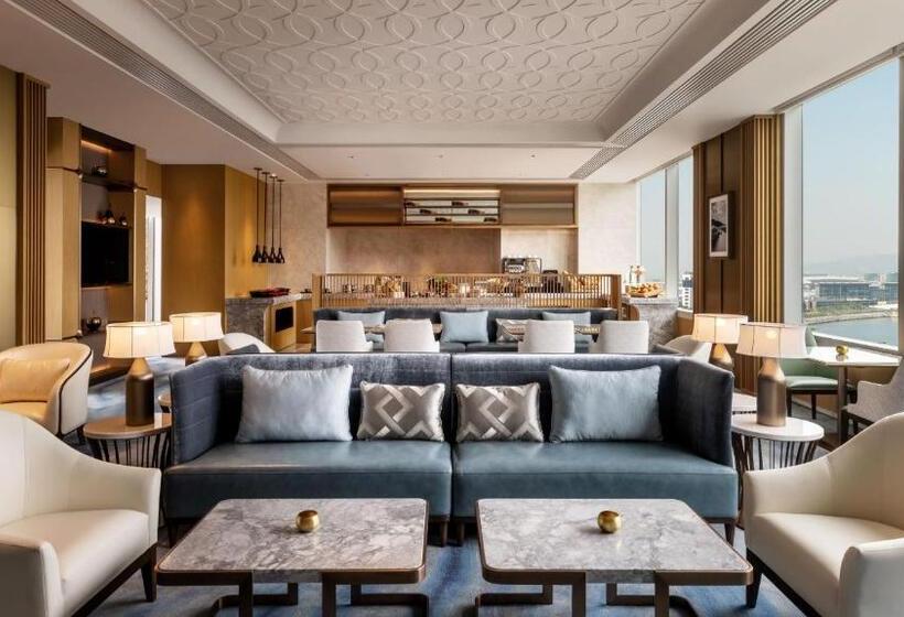 اتاق لوکس با تخت بزرگ, The Silveri Hong Kong  Mgallery