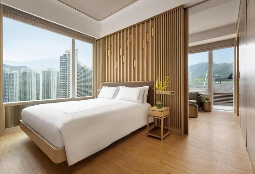 سوئیت با تخت بزرگ, The Silveri Hong Kong  Mgallery