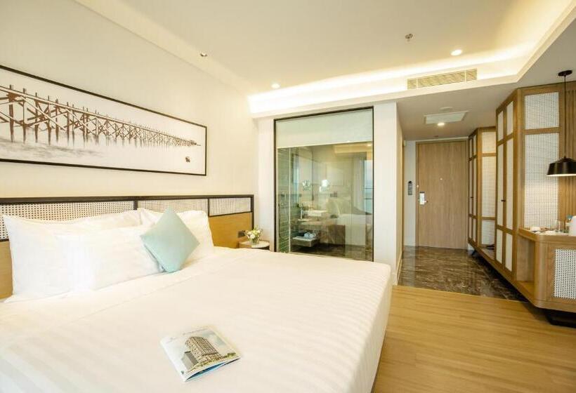 اتاق لوکس با بالکن, Flc City Hotel Beach Quy Nhon
