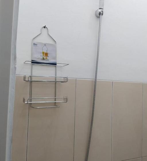 Номер Economy, Guesthouse Berlian Batang Syariah Near Kampung Kalisalak Park