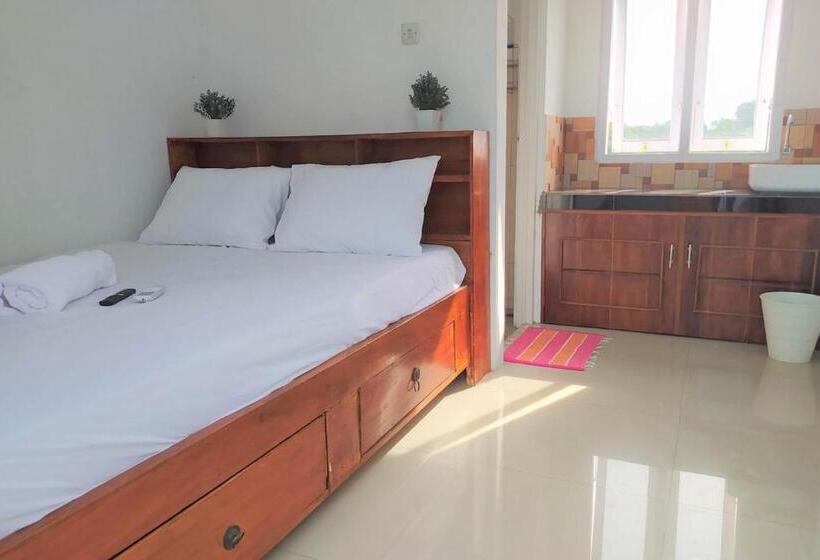 Номер Economy, Guesthouse Berlian Batang Syariah Near Kampung Kalisalak Park