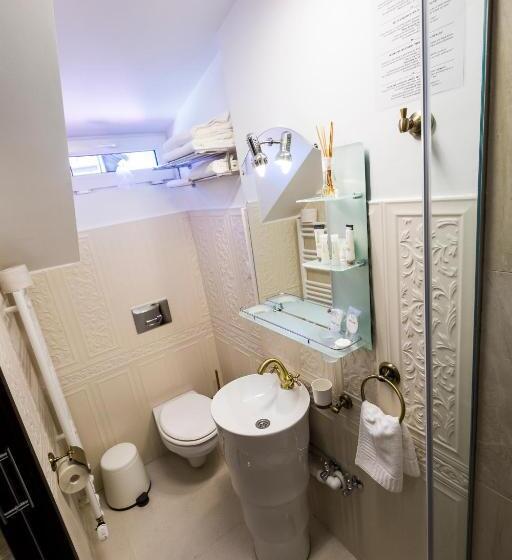 اتاق عادی, Royal Inn Busteni Adults Only