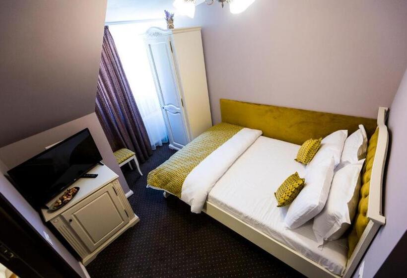 اتاق عادی, Royal Inn Busteni Adults Only