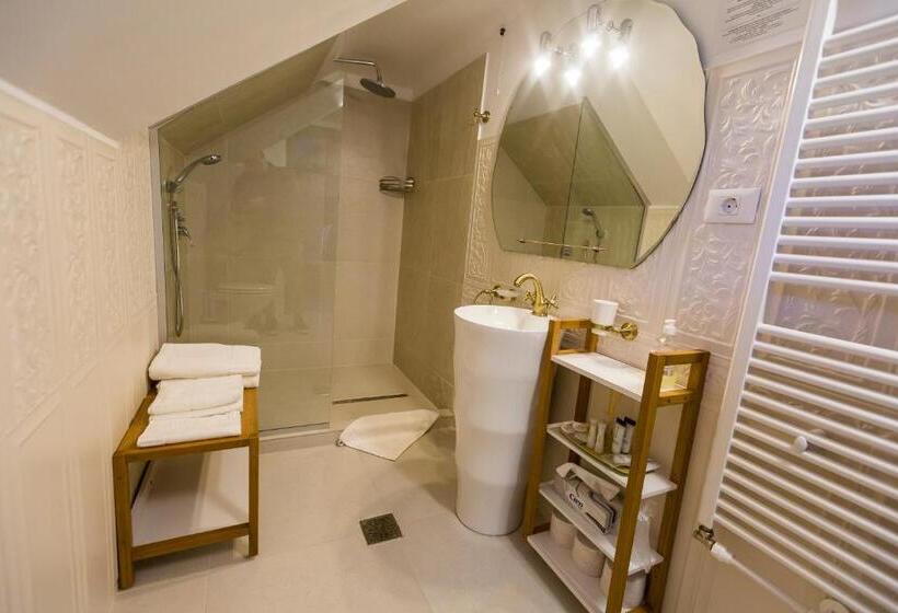 آپارتمان لوکس 1 خوابه, Royal Inn Busteni Adults Only