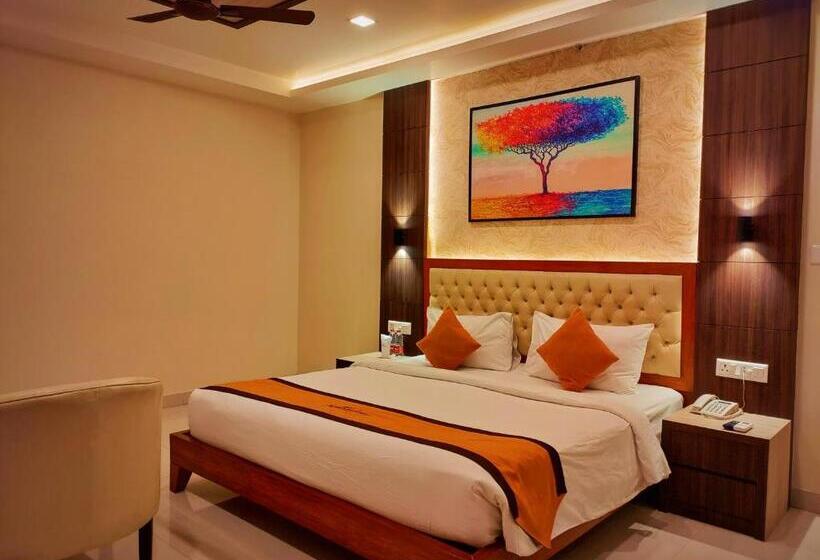 Номер Deluxe, Sambhabana Hotel & Suites
