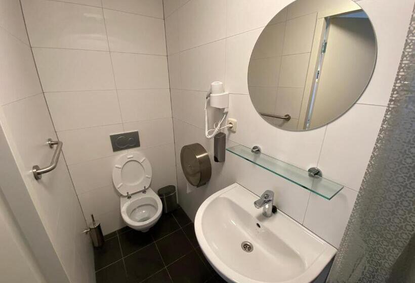 اتاق استاندارد چهار تخته, Xplore Hostel Amsterdam