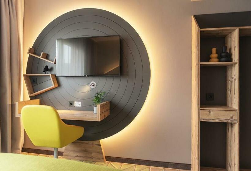 اتاق استاندارد, Holiday Inn   The Niu, Mill Cologne Mülheim, An Ihg