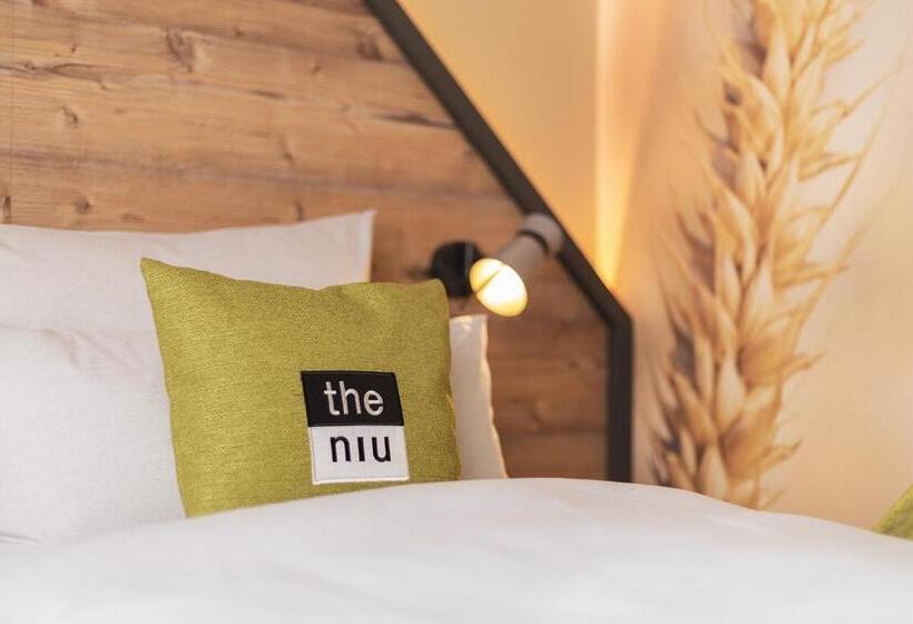 اتاق لوکس, Holiday Inn   The Niu, Mill Cologne Mülheim, An Ihg