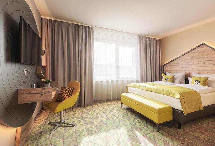 اتاق لوکس, Holiday Inn   The Niu, Mill Cologne Mülheim, An Ihg