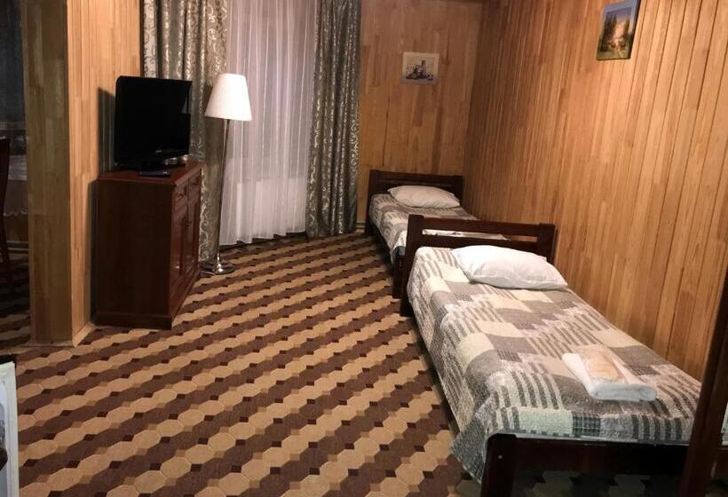 سوییت خانوادگی, Olga Hotel Spa