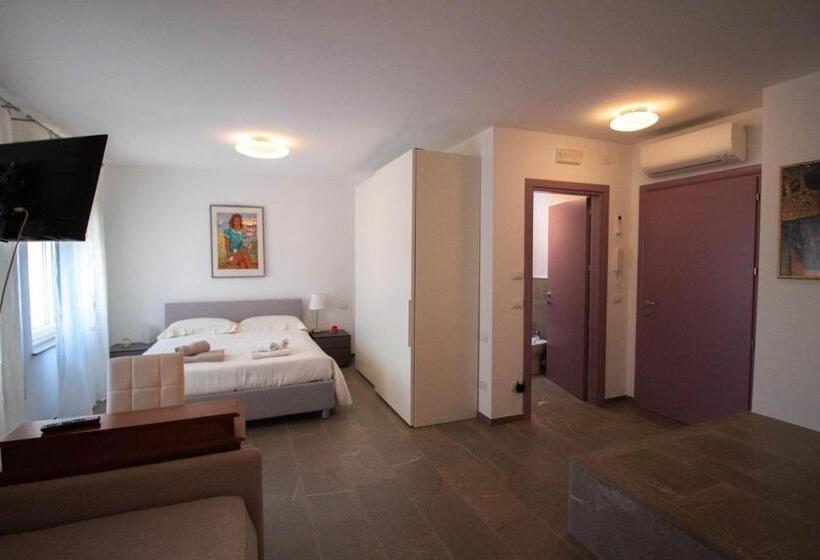 Номер Стандарт, Bed Adelaide