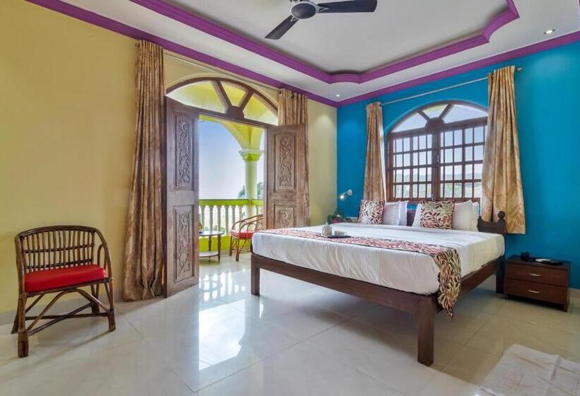اتاق لوکس, Larios Beach Holidays