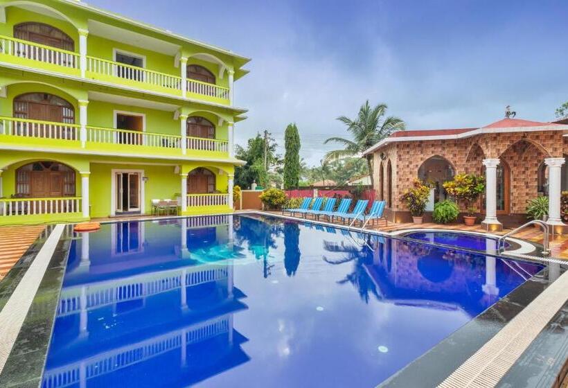 اتاق لوکس, Larios Beach Holidays