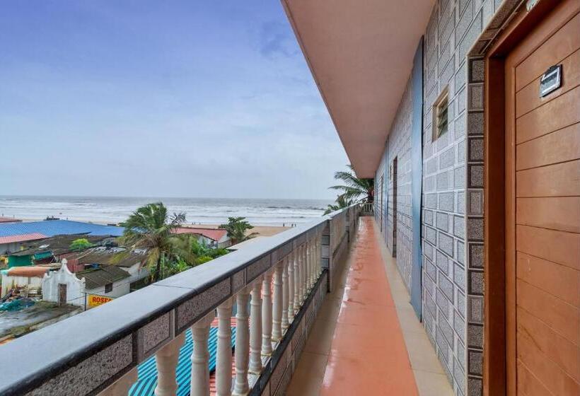 اتاق لوکس با چشم‌انداز دریا, Larios Beach Holidays