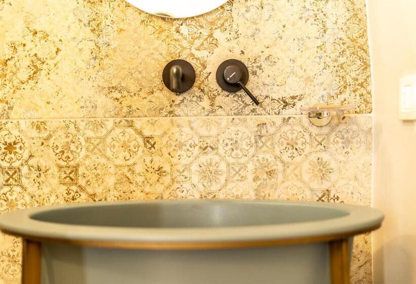 اتاق لوکس چهار تخته, Domus San Giovanni