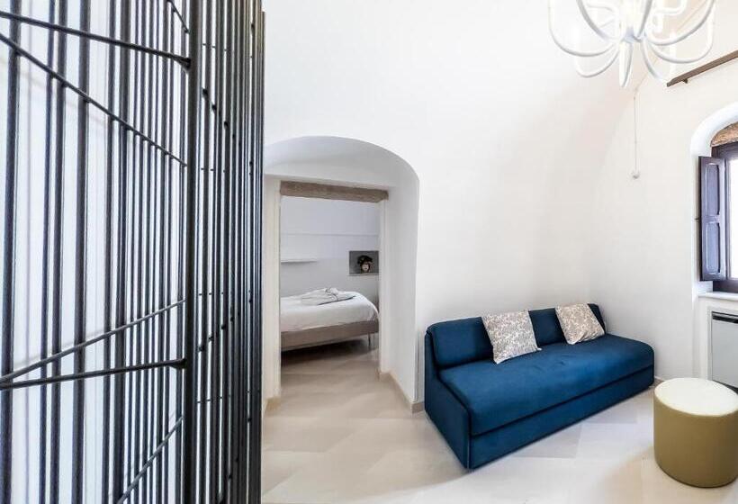 اتاق لوکس چهار تخته, Domus San Giovanni