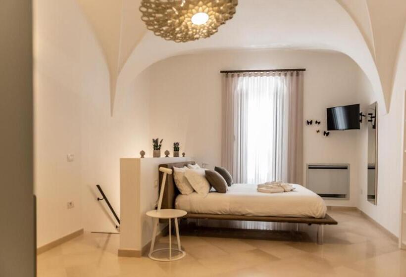 اتاق لوکس, Domus San Giovanni