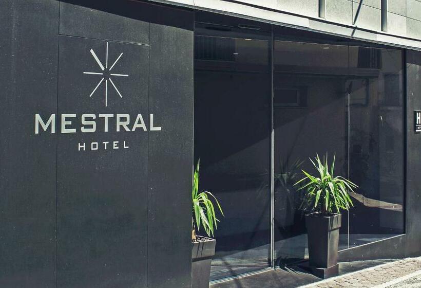 スタンダードルーム, Mestral Perelló
