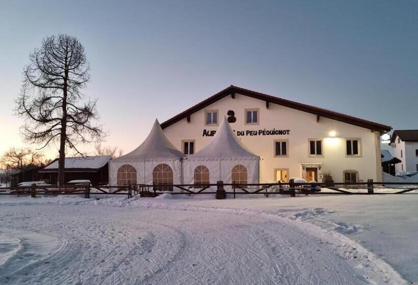 Апартаменты 3 Спальни, Auberge Du Peu Péquignot