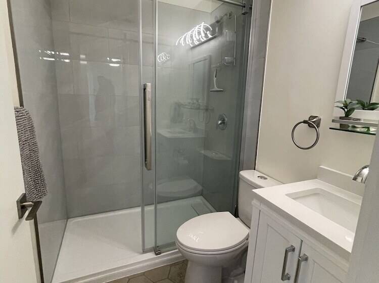 Люкс Повышенной Комфортности, Destination Inn