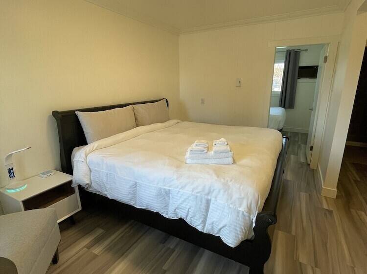 Люкс Повышенной Комфортности, Destination Inn