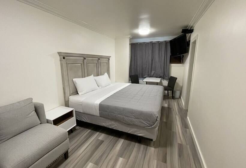 Студия Deluxe, Destination Inn