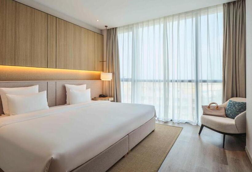 اتاق استاندارد با تخت بزرگ, Novotel Shanghai Qingpu Excellence