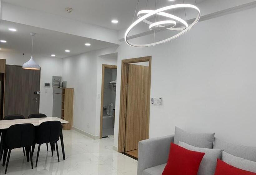 آپارتمان 1 خوابه با چشم‌انداز دریا, Saigon South Residence  Vina We Stay