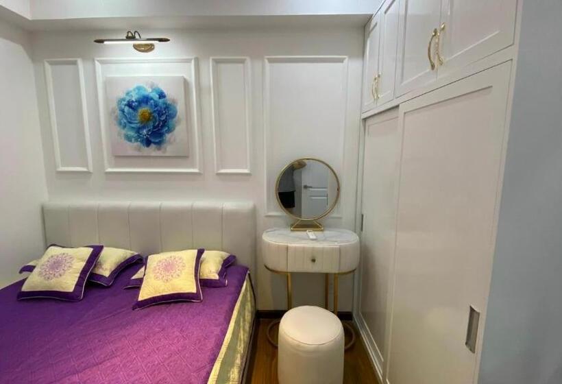 3 Bedroom Suite, Saigon South Residence  Vina We Stay