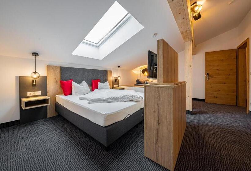 Люкс Вид на Горы, Berghotel & Chalets Adersberg