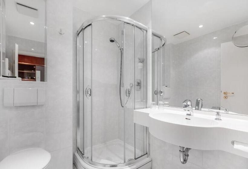 Номер Стандарт с Балконом, Landhotel Bellevue