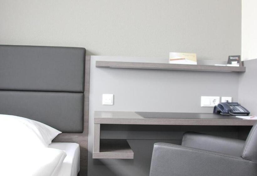 اتاق استاندارد یک نفره, Genohotel Forsbach